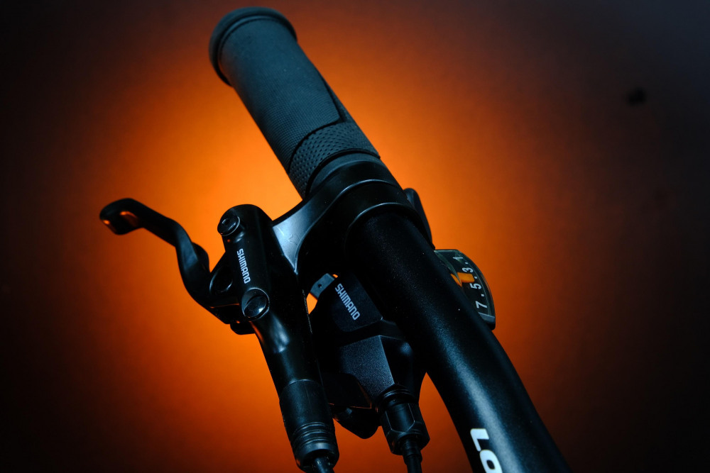 Lorak Sel 9200 Матовый Чёрный/Коричневый 17р (на раму 155-173)