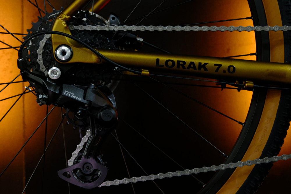 LORAK 7.0 9 sp Матовый Серый/Золотой 19р (на рост 171-182)